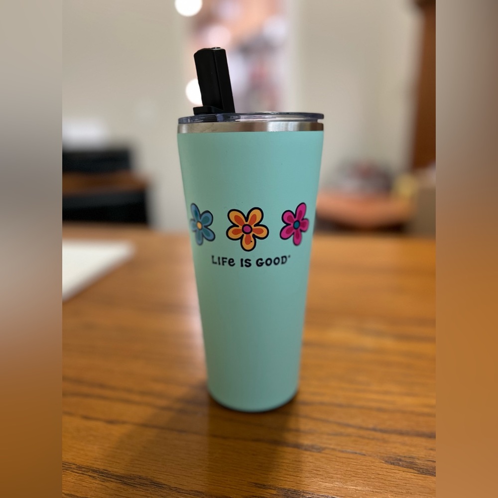 Life is Good 25oz Waterbottle